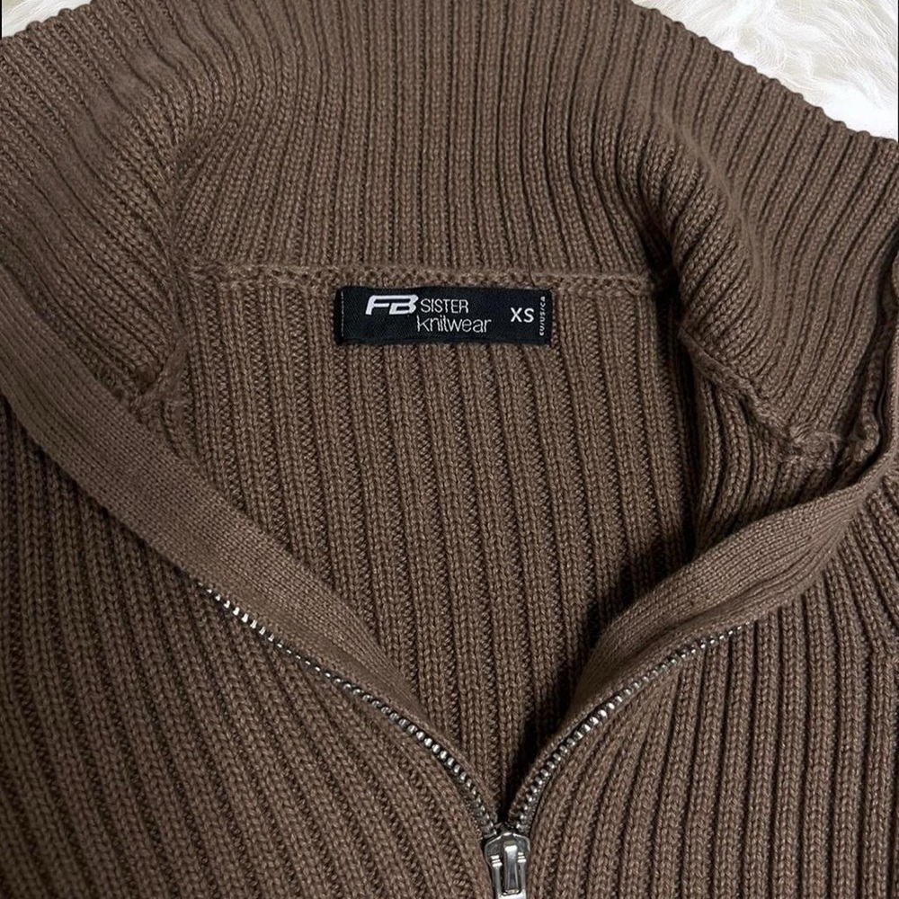 Brown Ribbed Zip-Up Sweater - Picture 4 of 5